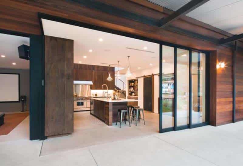 Multi-slide doors