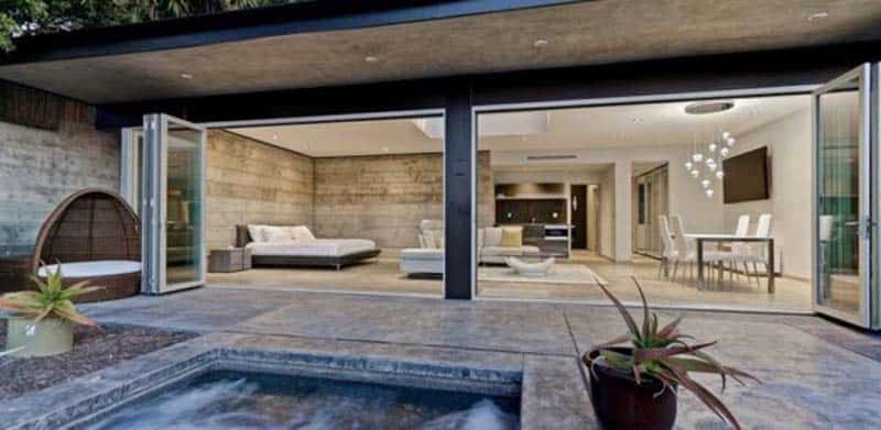 Folding door detail